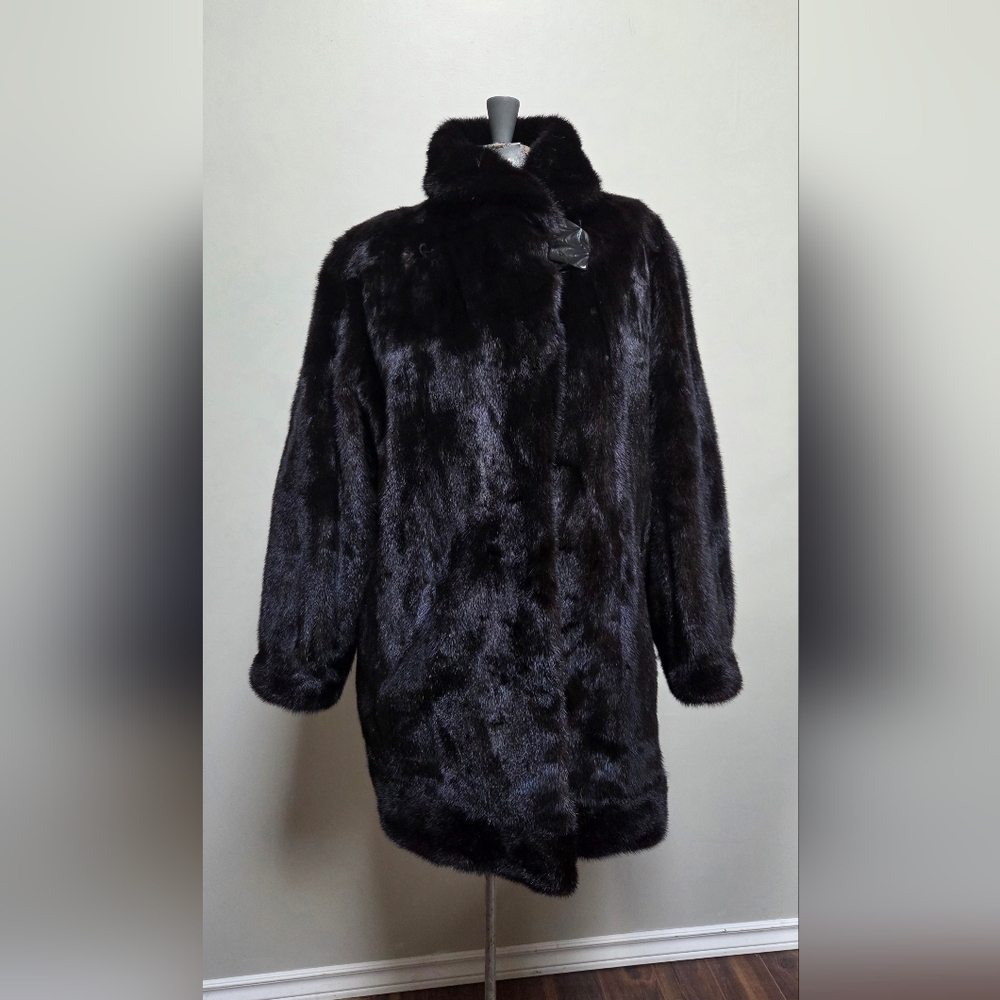 Luxurious Frederick Gelb Dark Ranch Mink Fur Coat M/L